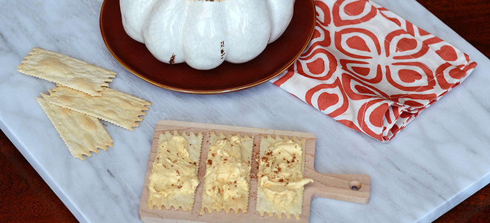 Pumpkin Cheesecake Dip with La Panzanella Croccantini crackers